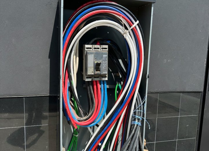 PF Changs Emergency — Repair of damaged service