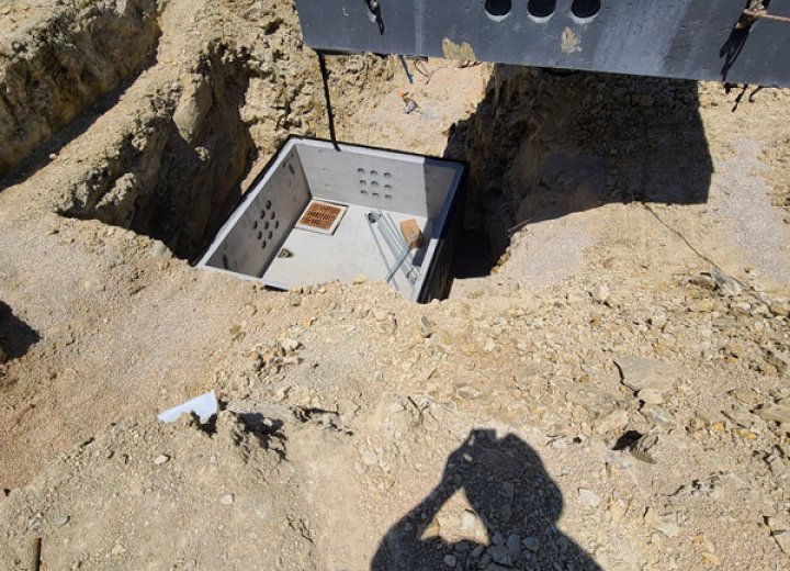 Precast electrical vault and 4,160V medium-voltage duct-bank installation at Wilson Creek Precast electrical vault and 4,160V medium-voltage duct-bank installation at Wilson Creek